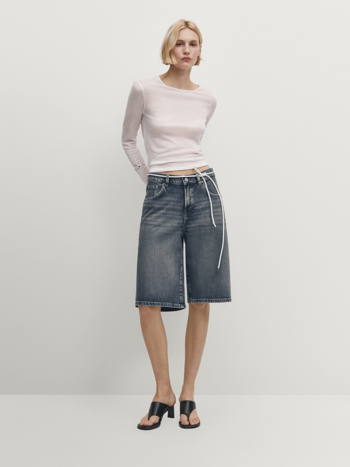

Джинсовые шорты-бермуды средней стирки Massimo Dutti, синий