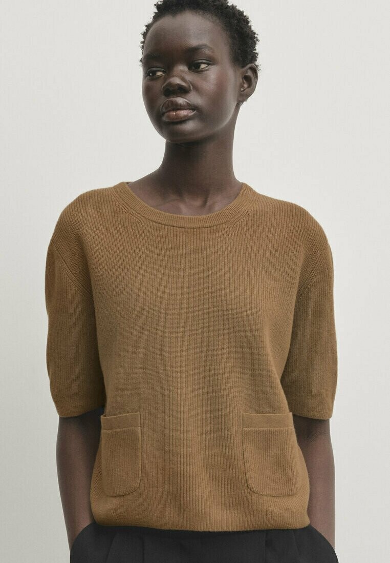 

Базовая футболка Short Sleeve With Pockets Massimo Dutti, цвет camel