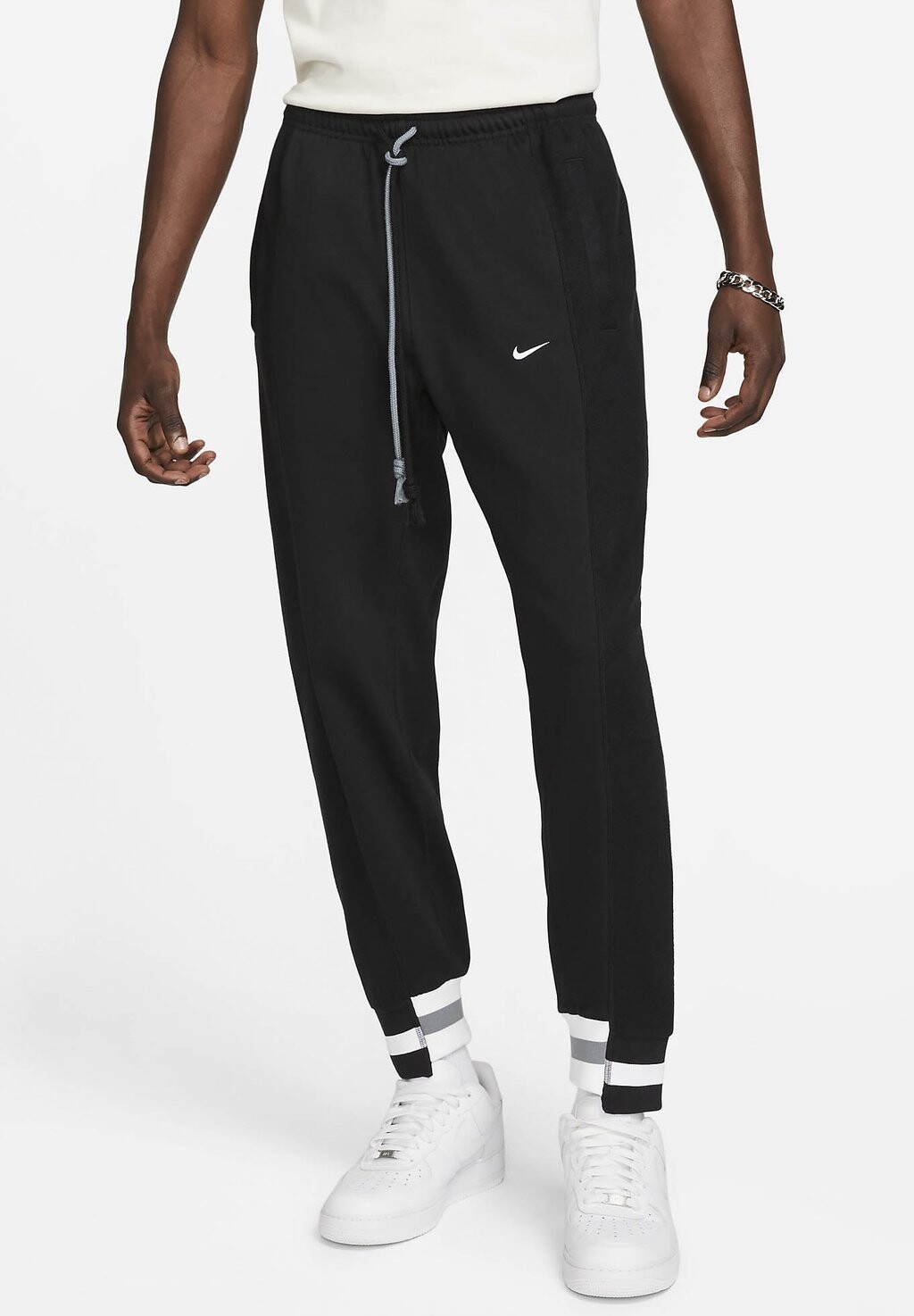 

Спортивные брюки Nike