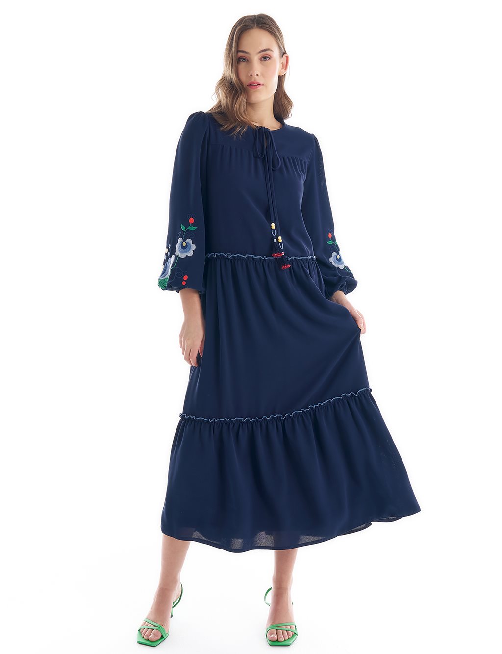 Многослойное платье с вышивкой и кисточками Темно-синий KYR