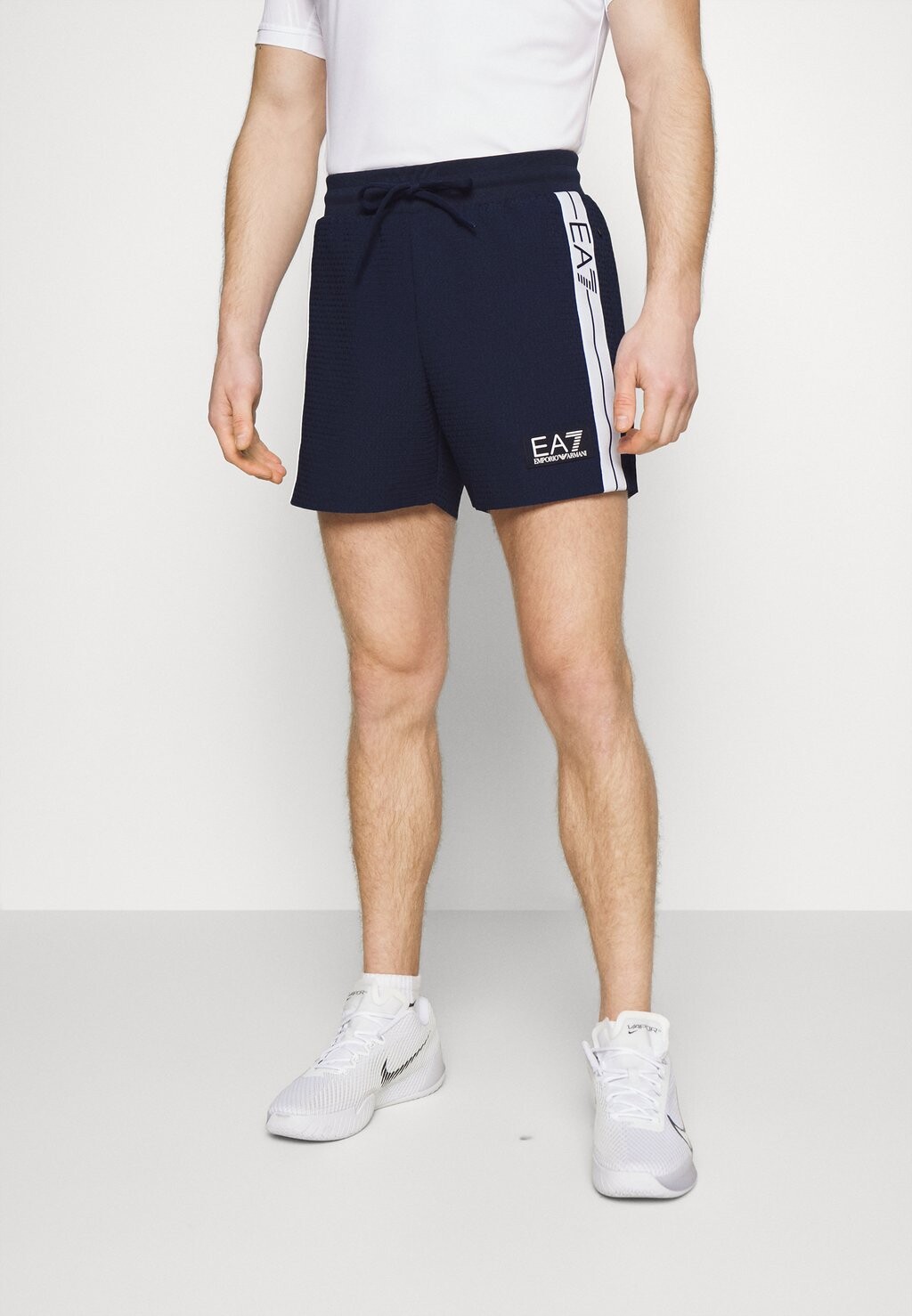 

Спортивные шорты Armani Emporio
