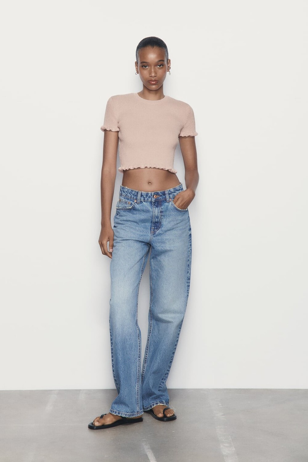 

Ребристый топ с орушами ZARA, розовый