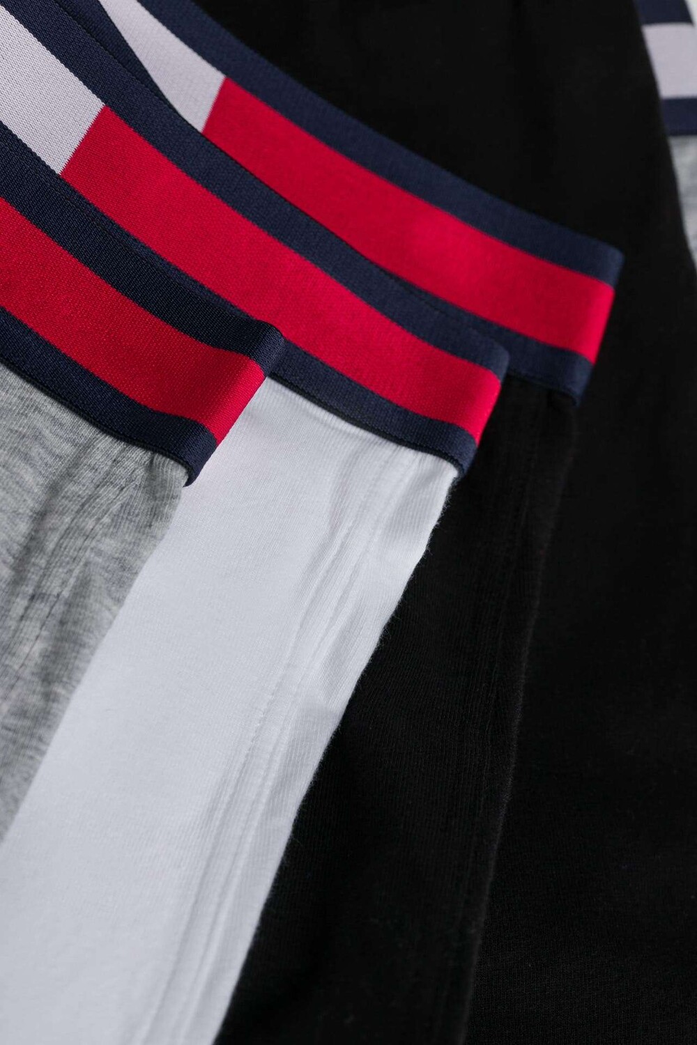 

3 пары трусов-боксеров Tommy Hilfiger, мультиколор