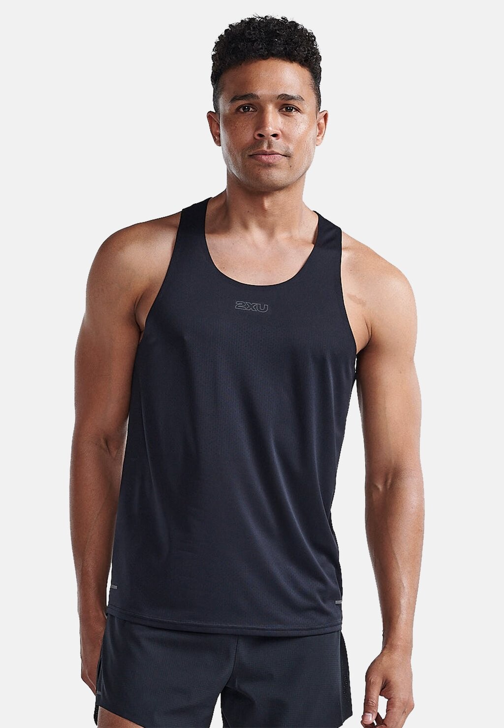 

Топ Light Speed Tech Singlet 2XU, черный светоотражающий