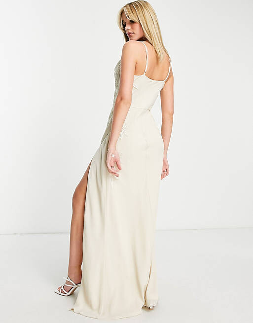 

Платье макси цвета слоновой кости с вышивкой Hope & Ivy Bridal