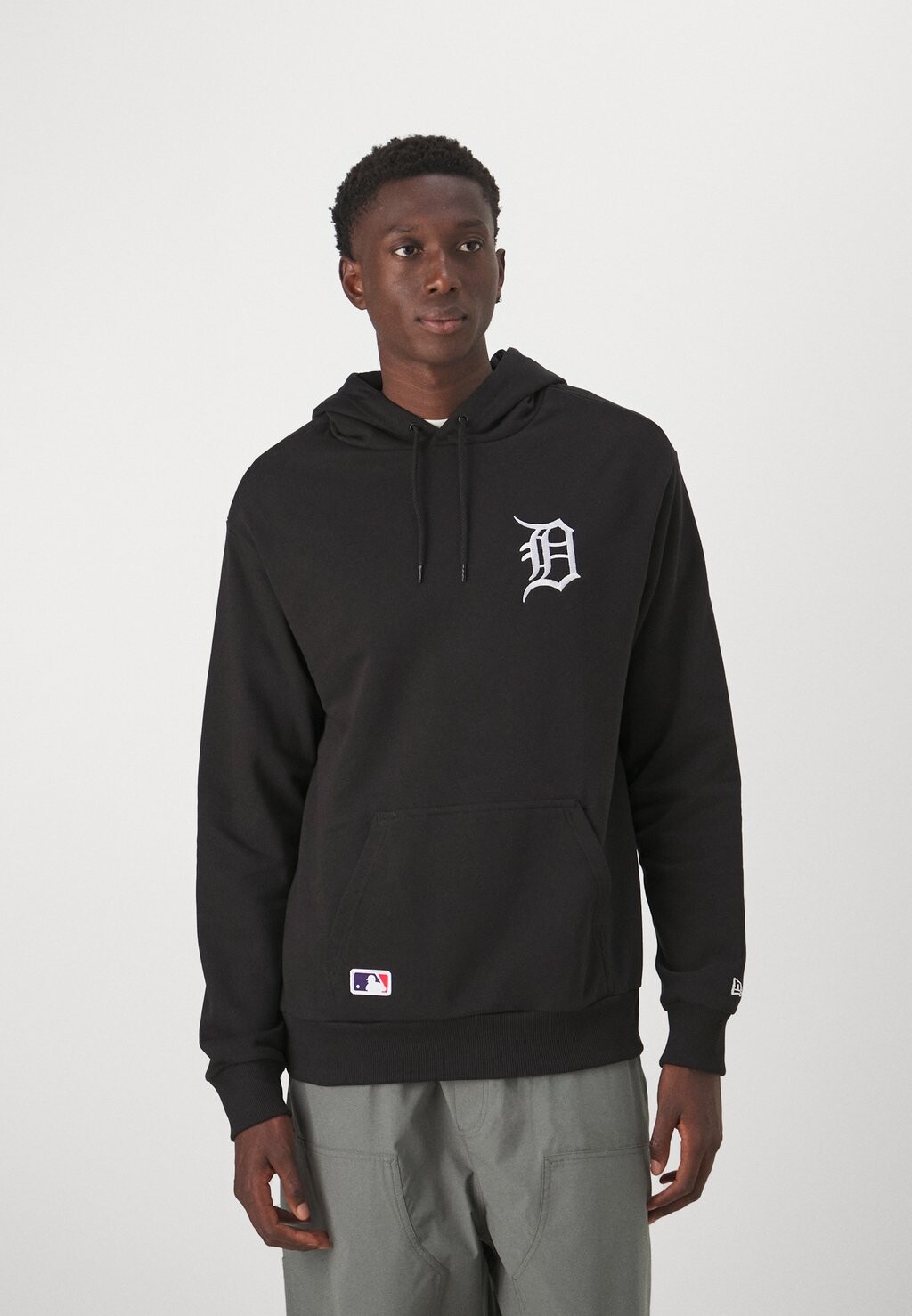 

Team Mlb Detroit Tigers League Essentials Hoody New Era, цвет black/white
