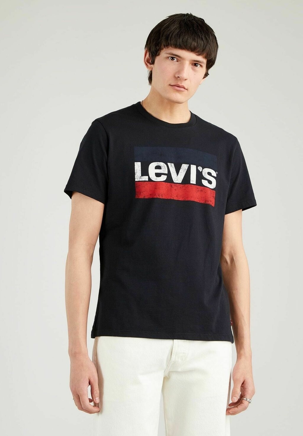 

Футболка с принтом Levi's, черный