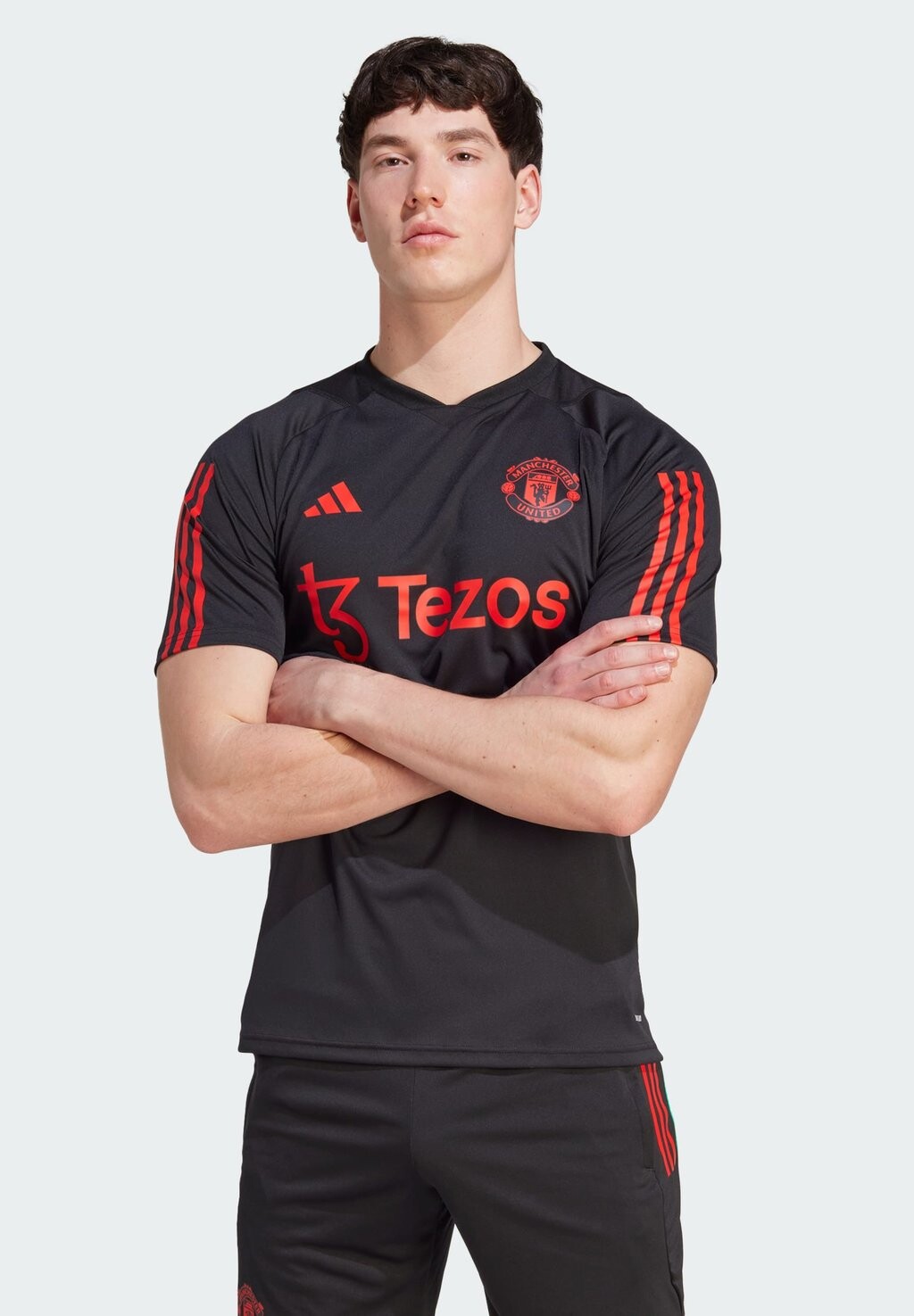 

Футболка Adidas