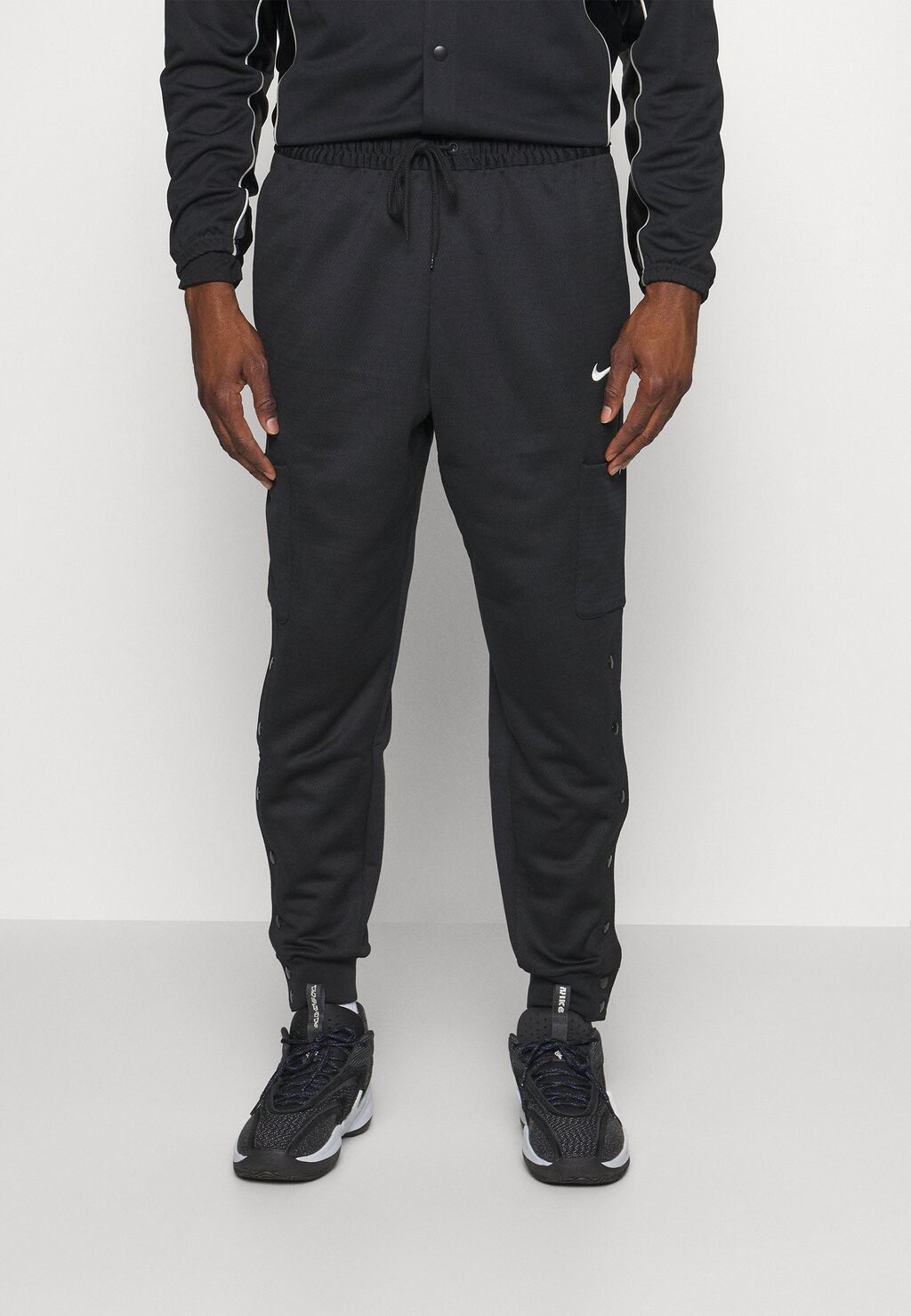 

Спортивные брюки CARGO PANT Nike, черный/фантом