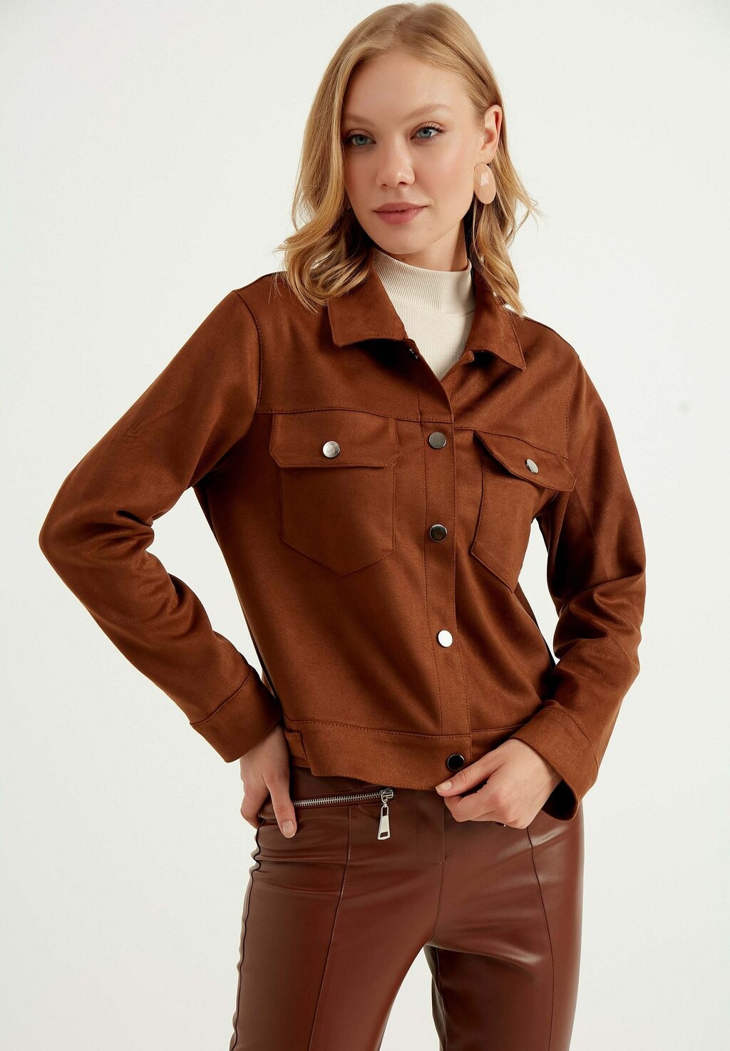 

Легкая куртка Light Jacket With Pockets Herita, цвет brown