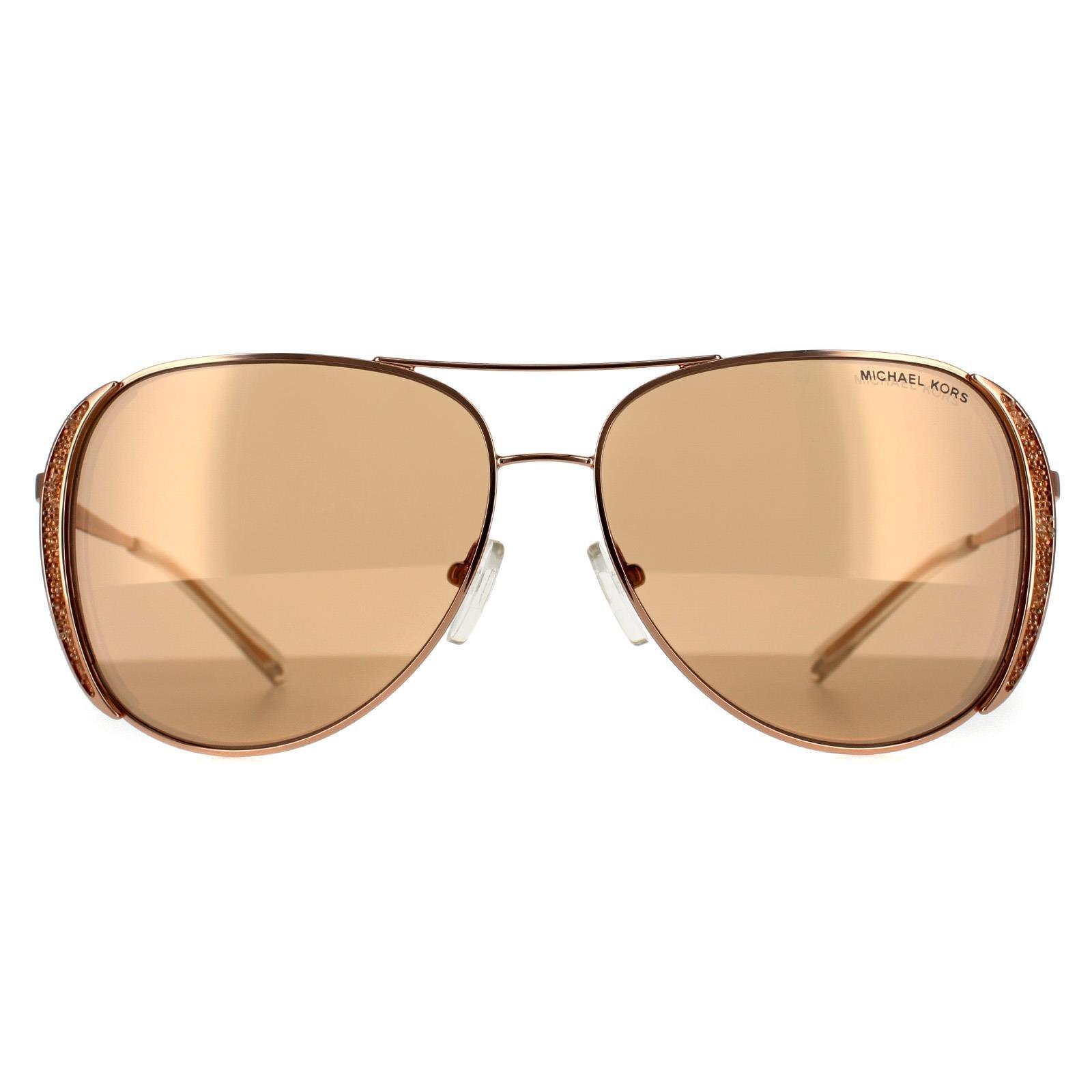 цена Солнцезащитные очки-авиаторы из розового золота с блестками из розового золота Michael Kors, розовый