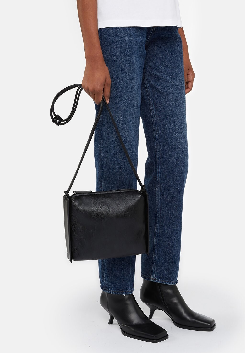 

Сумка через плечо Trussardi, черный