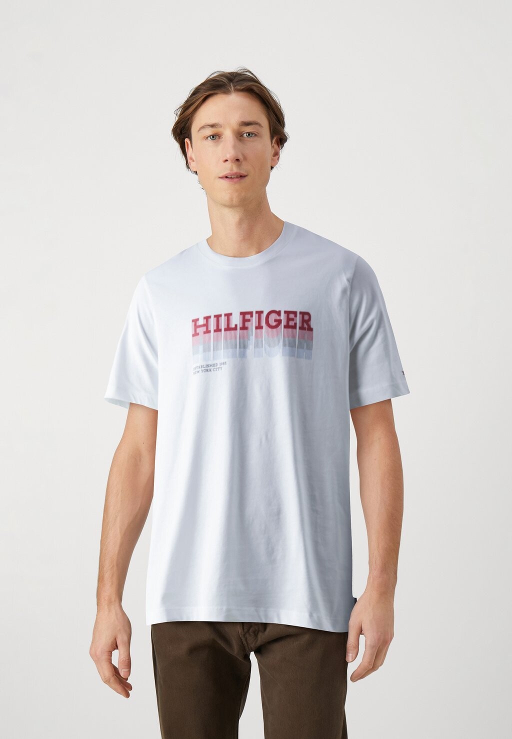 

Футболка с принтом Tommy Hilfiger, белый