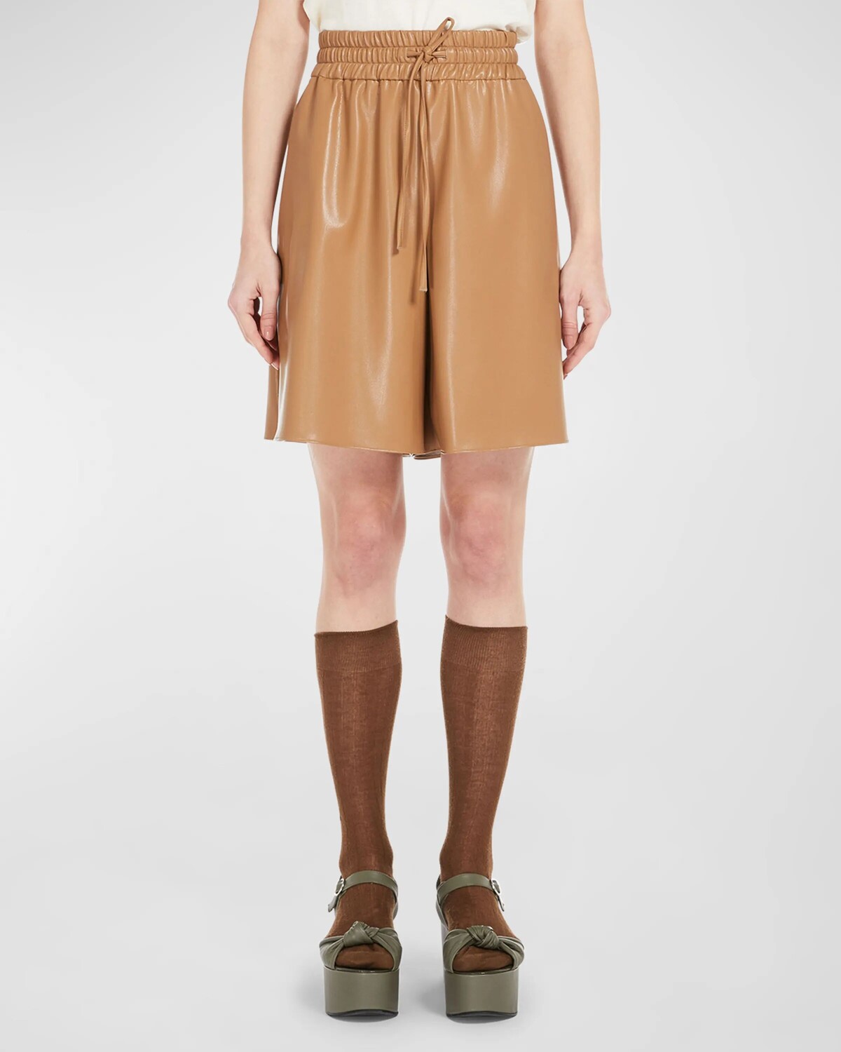 

Шорты из кожи наппа с высокой посадкой Weekend Max Mara, цвет Camel