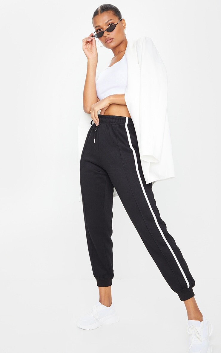 

PrettyLittleThing Черные джоггеры с двойной полоской по бокам