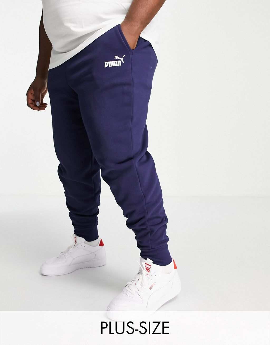

Темно-синие маленькие джоггеры с логотипом Puma PLUS Essentials