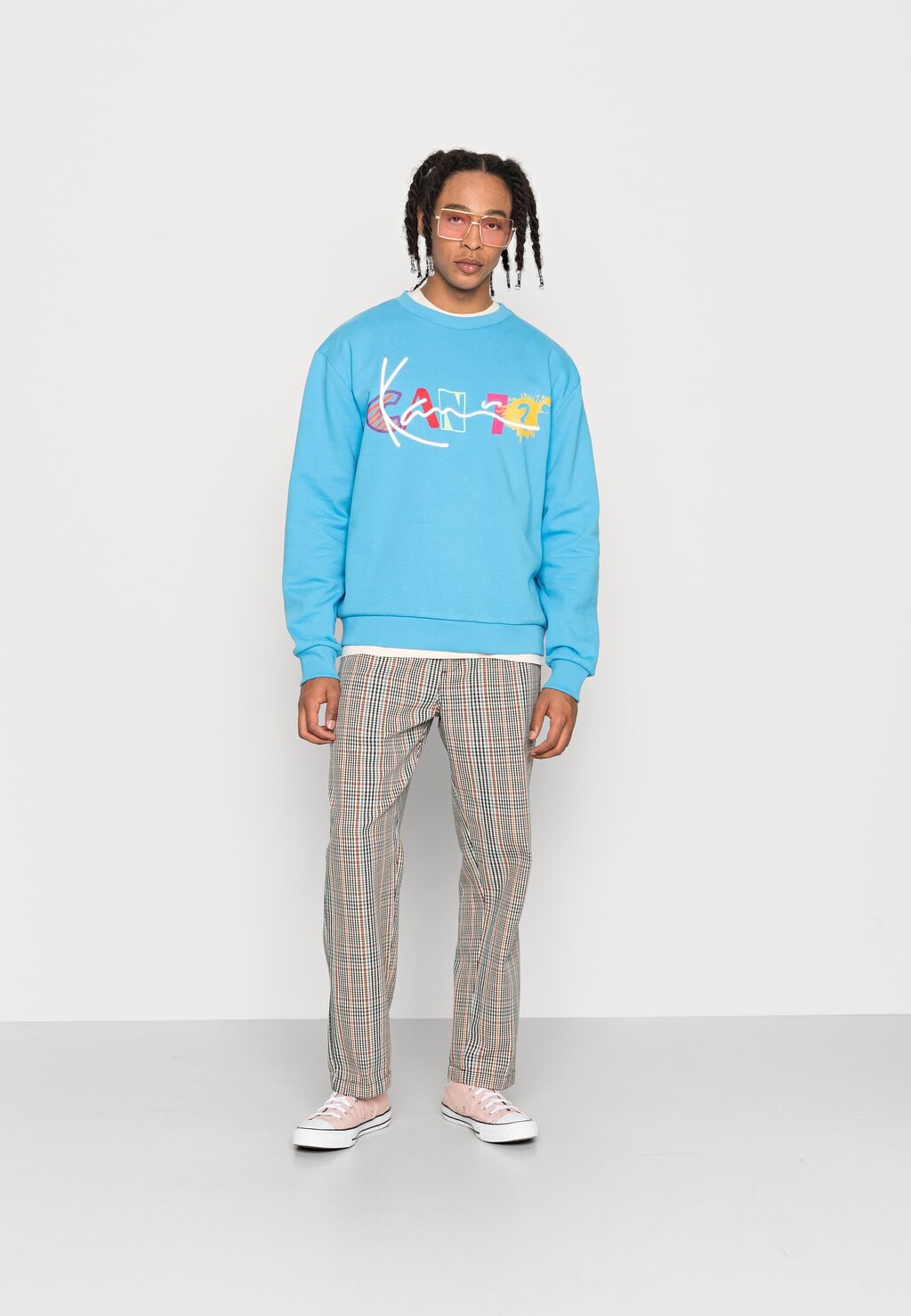 

Толстовка SIGNATURE PRINT CREW UNISEX Karl Kani, синий