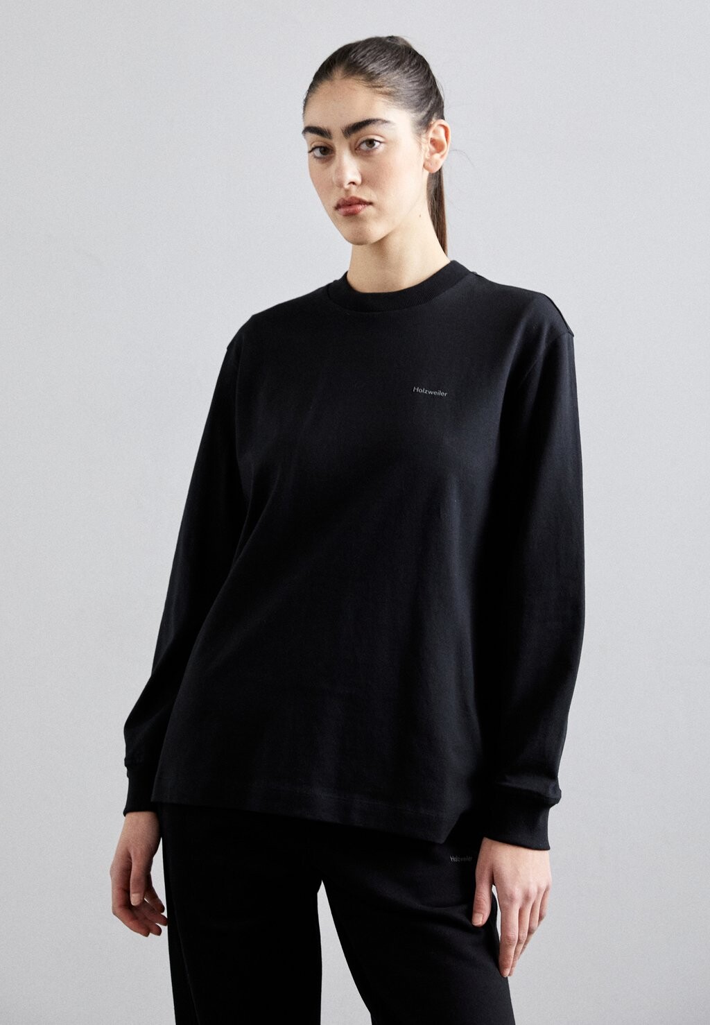 

Футболка с длинным рукавом Relaxed Long Sleeve Holzweiler, черный