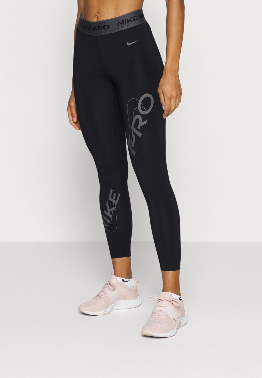

Тайтсы Nike, Черный