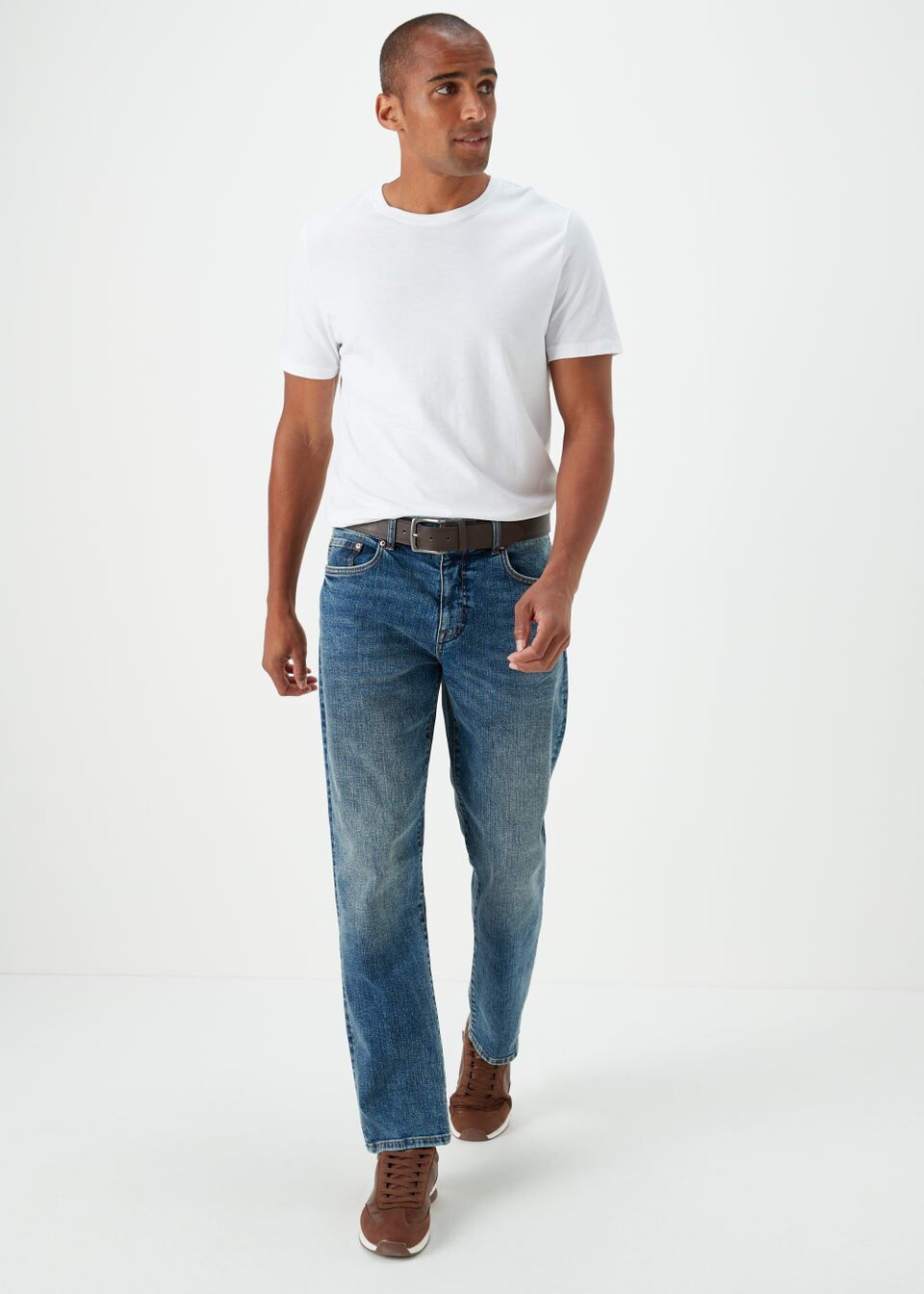 

Джинсы прямого кроя средней потертости Easy Denim
