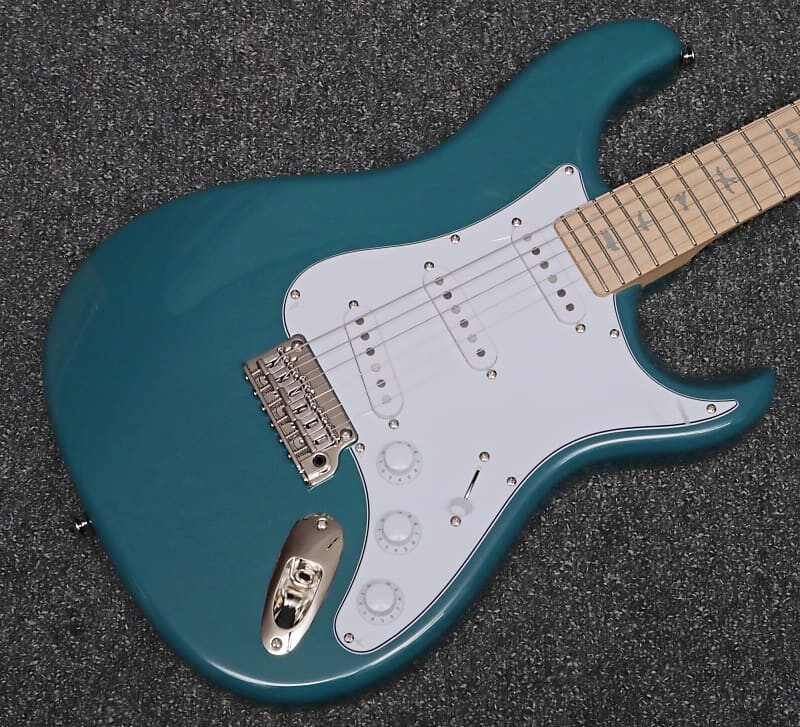 

Электрогитара PRS SE Silver Sky Electric Guitar Nylon Blue Finish - W/Setup & Bag