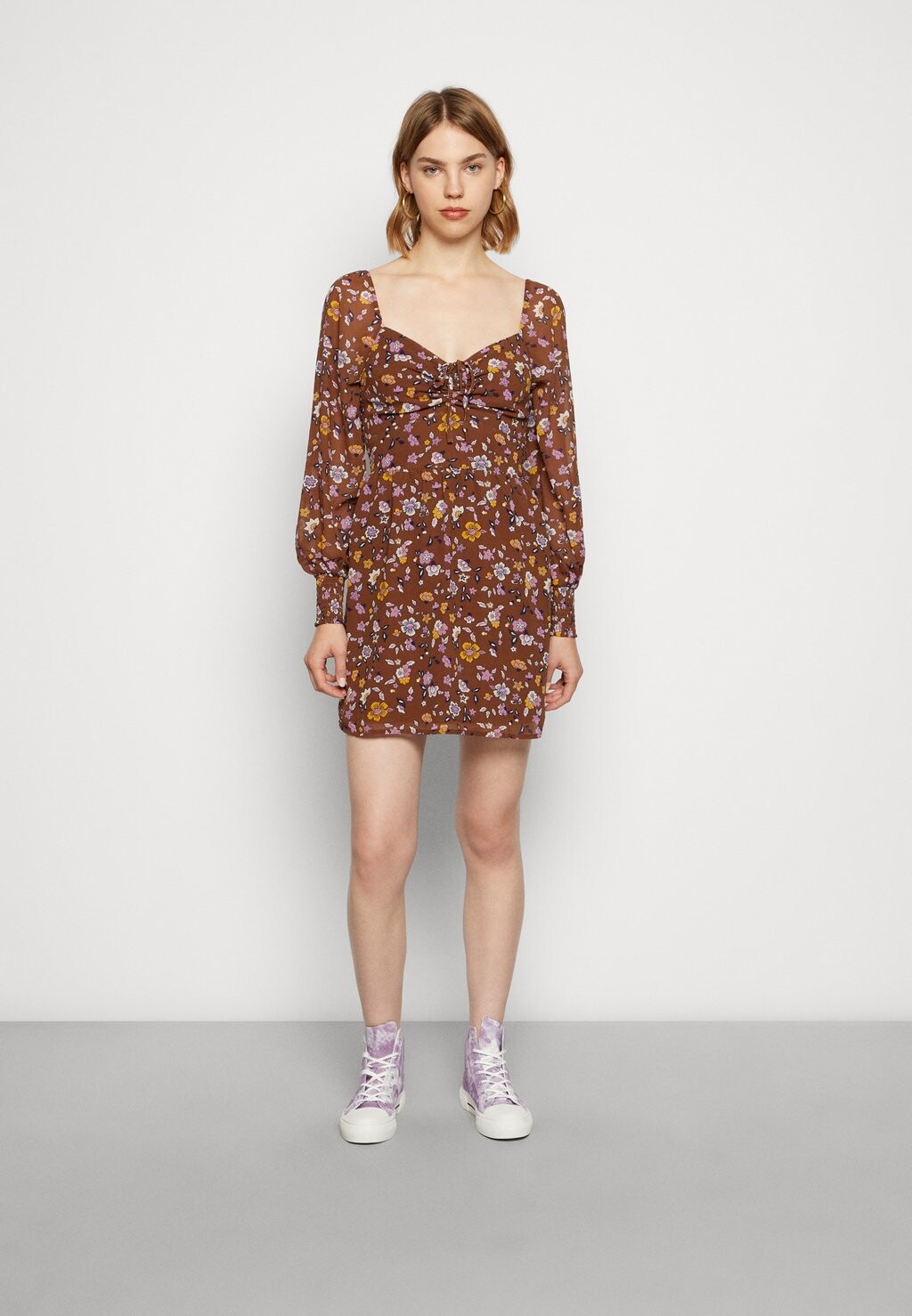 

Повседневное платье Hollister Co.