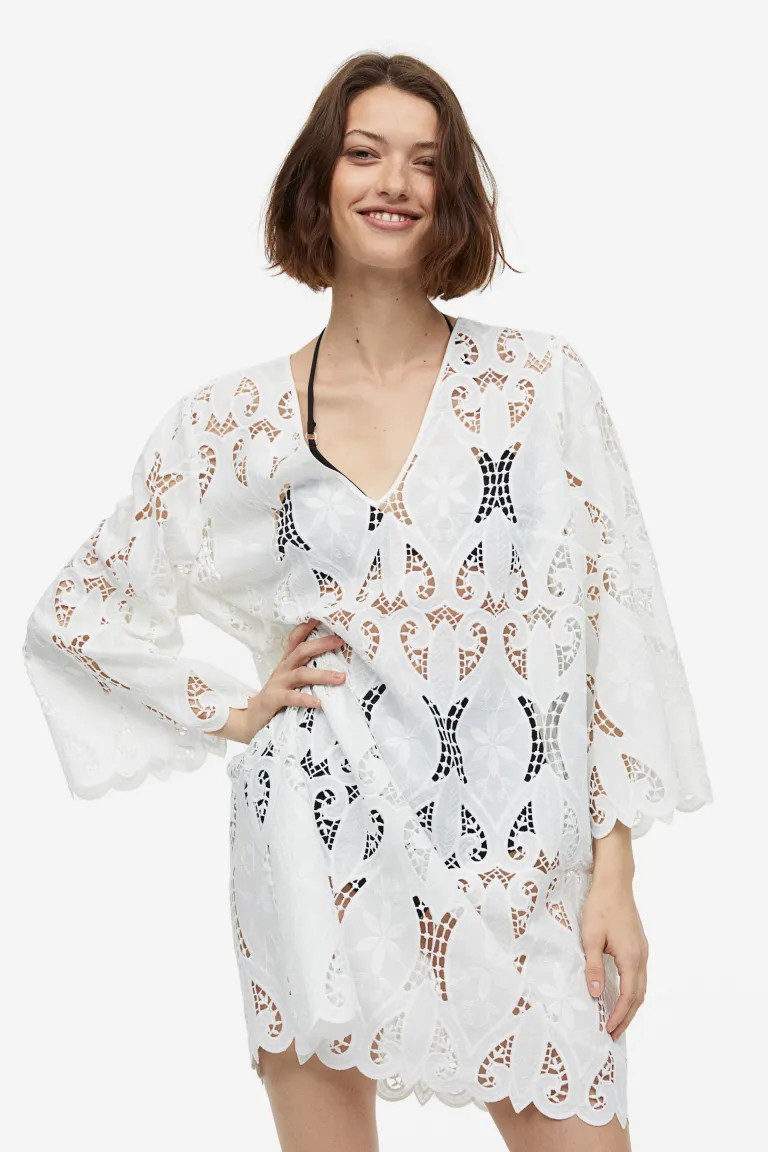 Платье с вышивкой H&M, белый платье свитшот короткое напускные рукава с вышивкой m бежевый