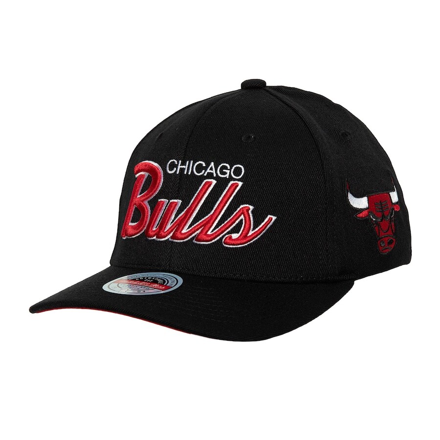 

Бейсболка Mitchell & Ness Chicago Bulls, черный