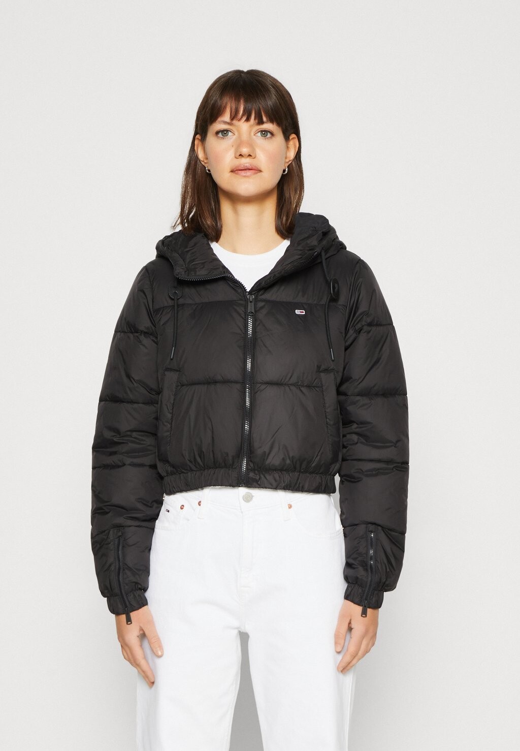 

Зимняя куртка Tommy Jeans, черный