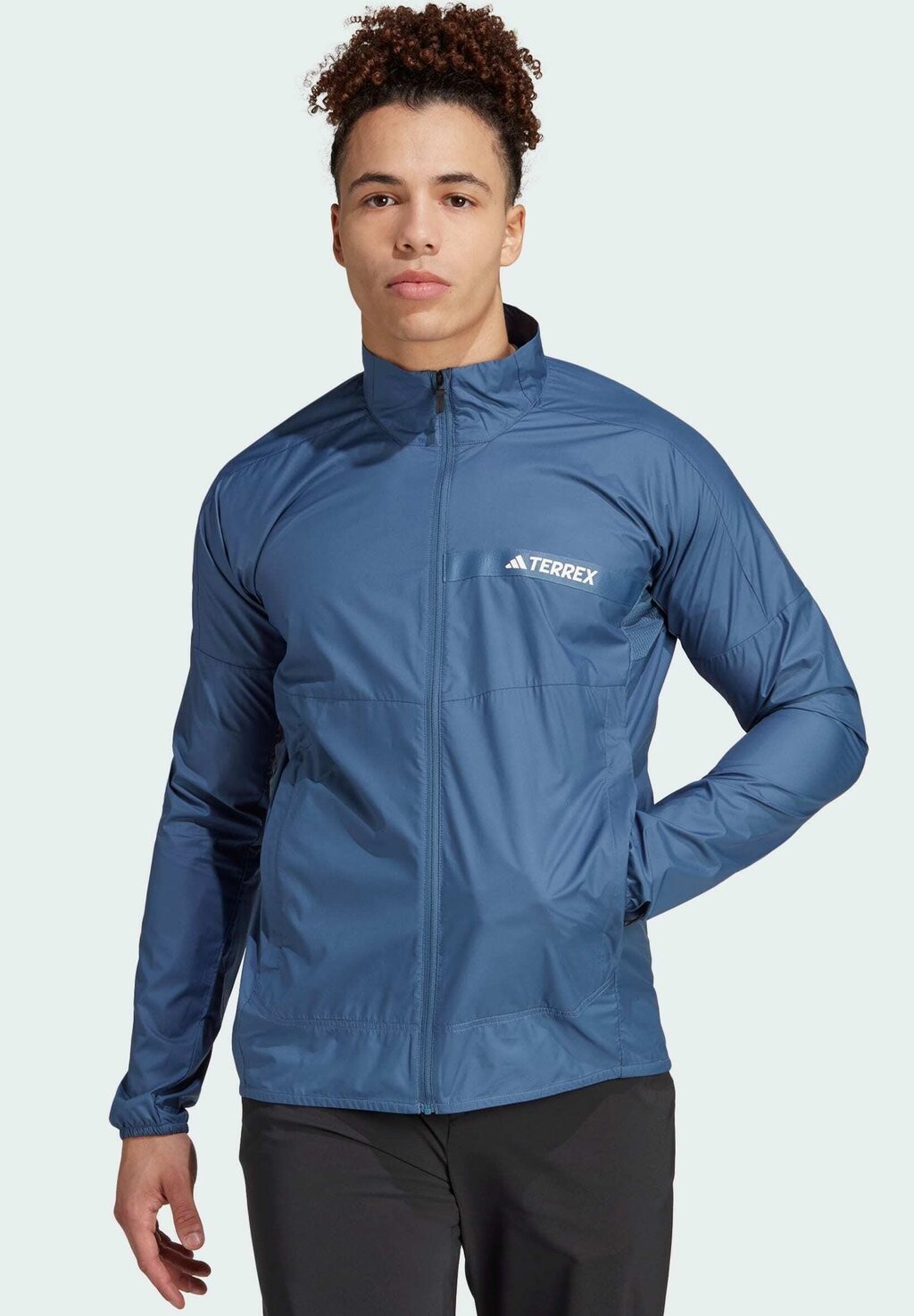 

Куртка Adidas