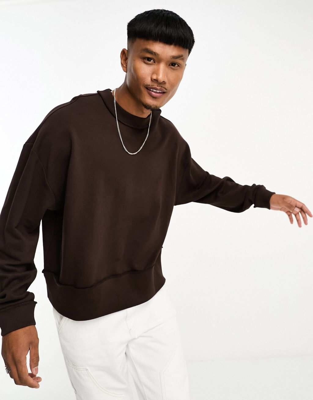 

Коричневый укороченный свитшот оверсайз ASOS DESIGN