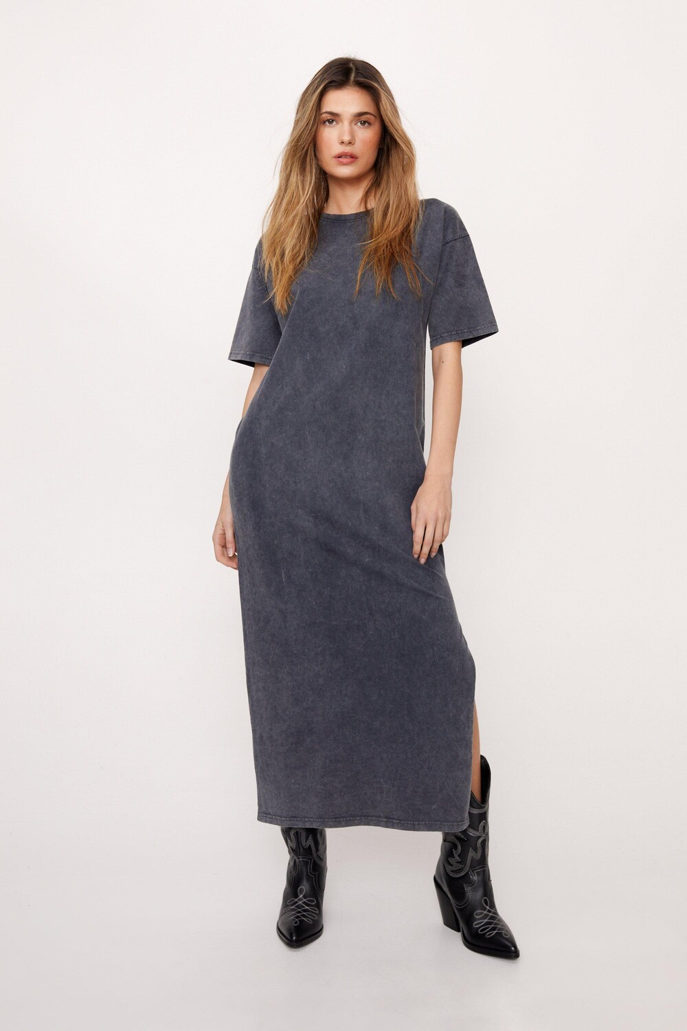 

Платье-футболка макси Acid Wash Nasty Gal, серый
