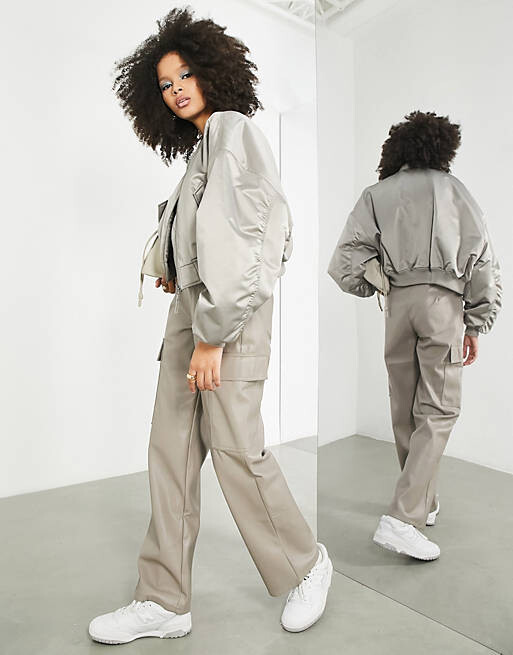

Серый атласный укороченный бомбер ASOS EDITION