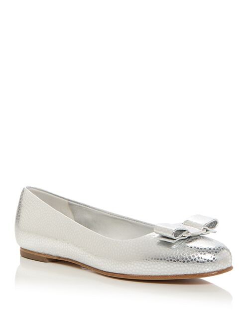 

Женские балетки Vara Bow с тиснением ящерицы Ferragamo, цвет Silver