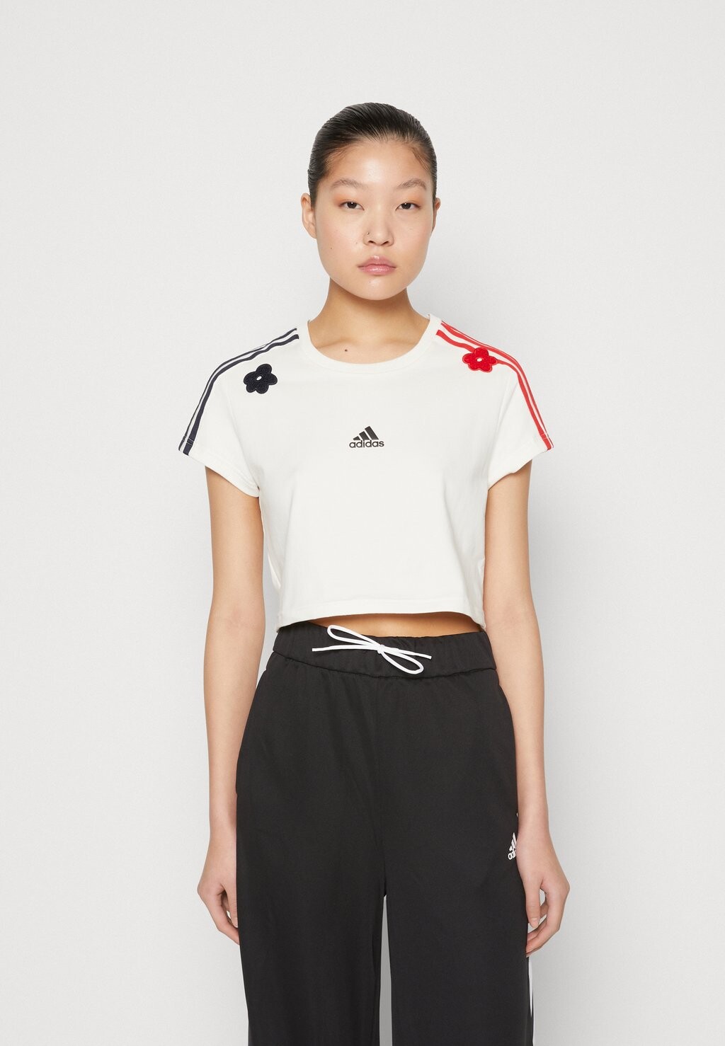 

Футболка с принтом Adidas, белый