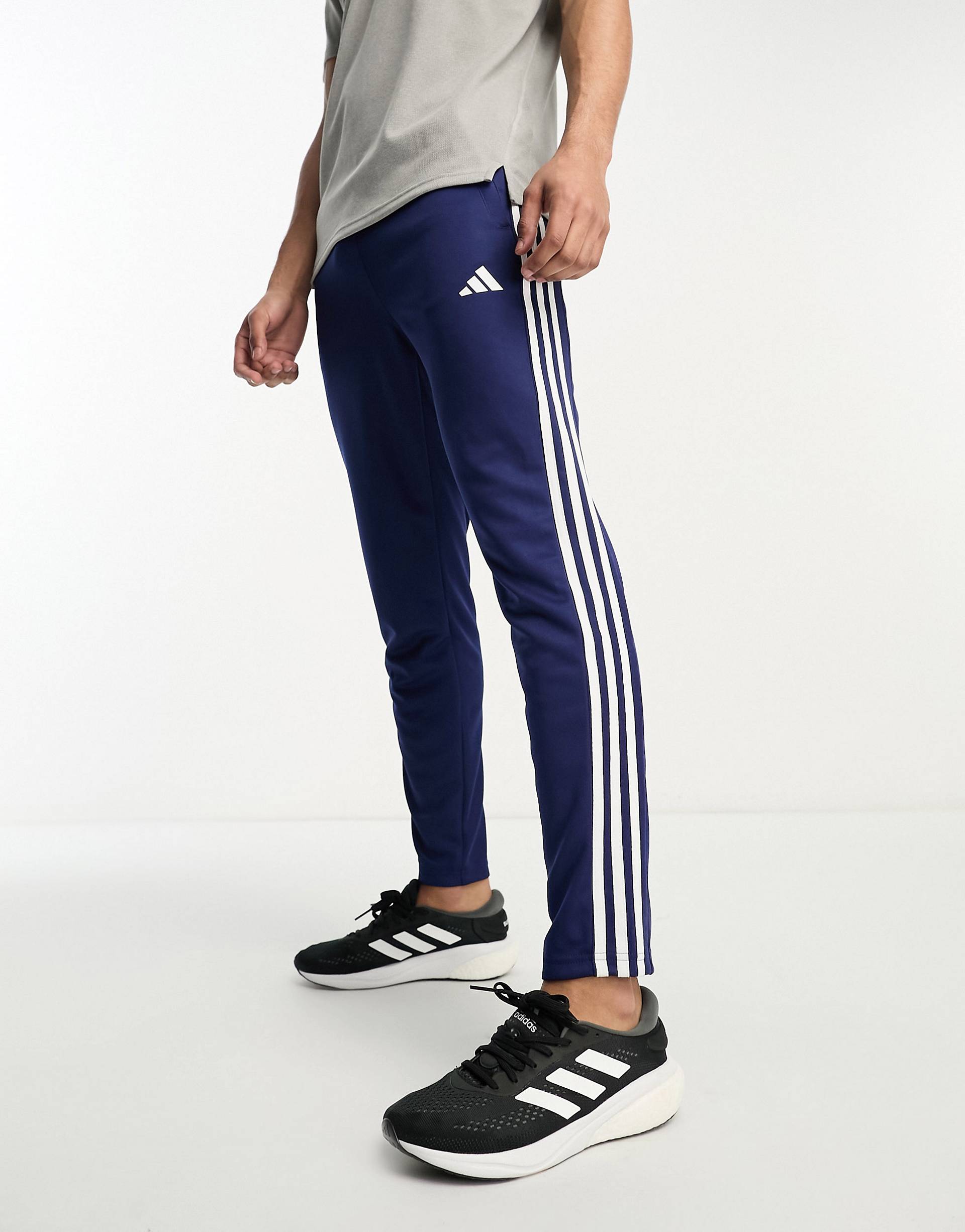 Adidas Performance Essentials костюм