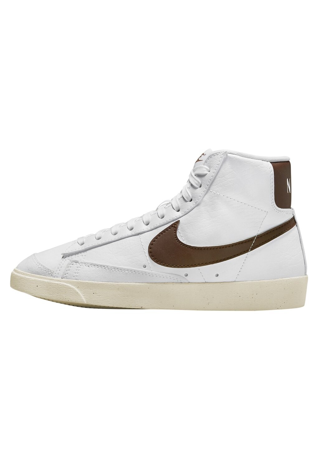 

Высокие кроссовки Nike Blazer Mid '77 Next Nature, белый парус черный какао вау