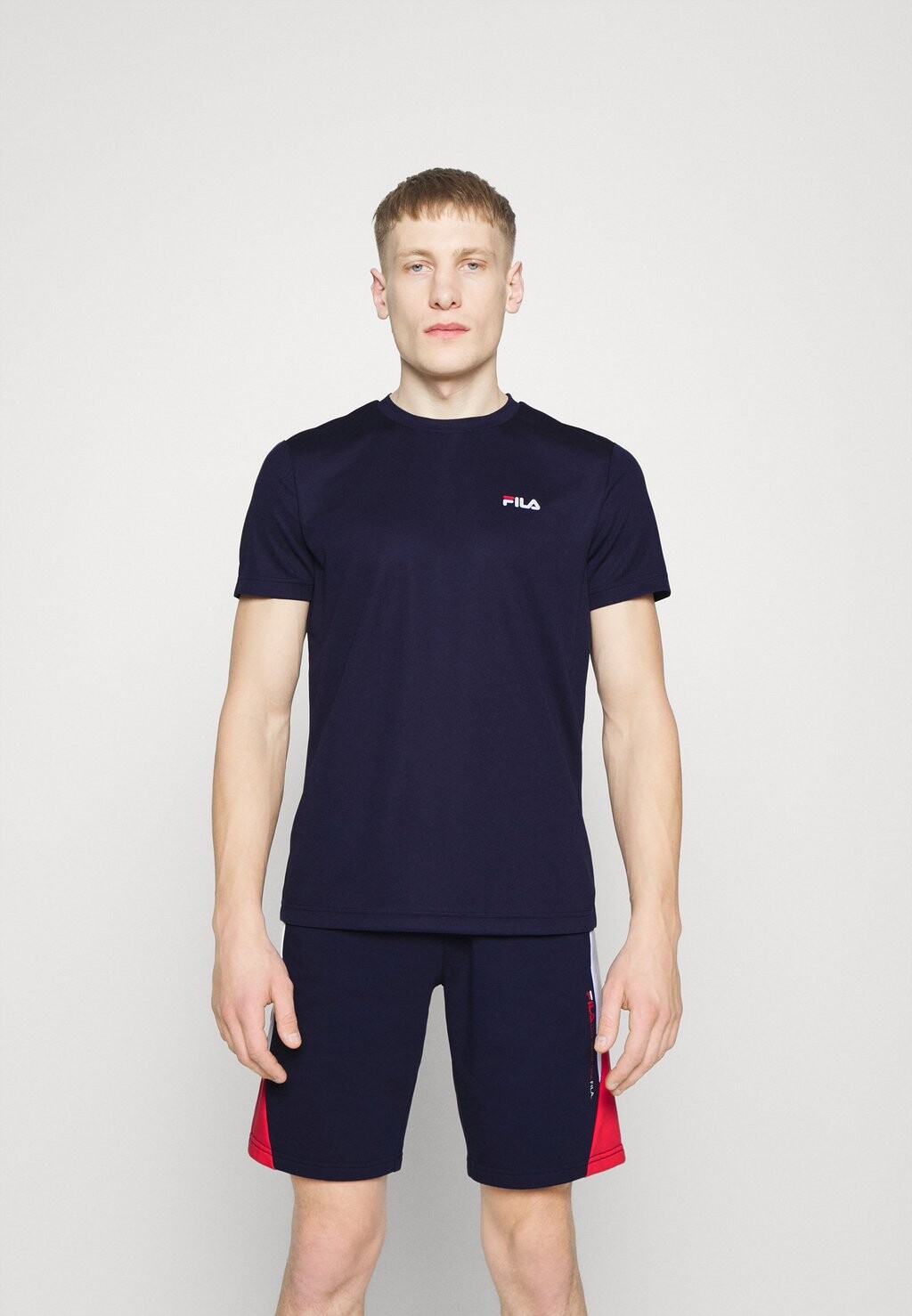 

Футболка Fila