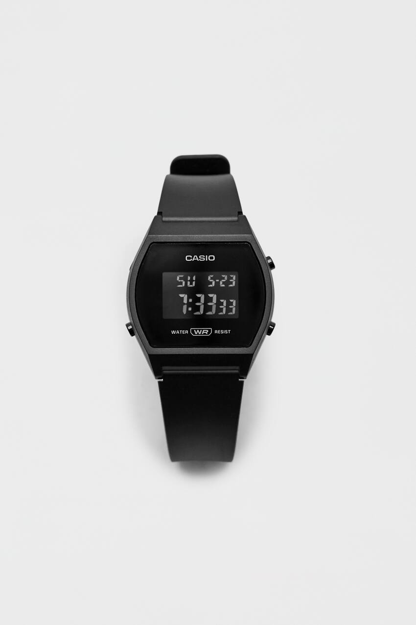 

Цифровые часы Casio LW-204-1BEF Pull&Bear, черный