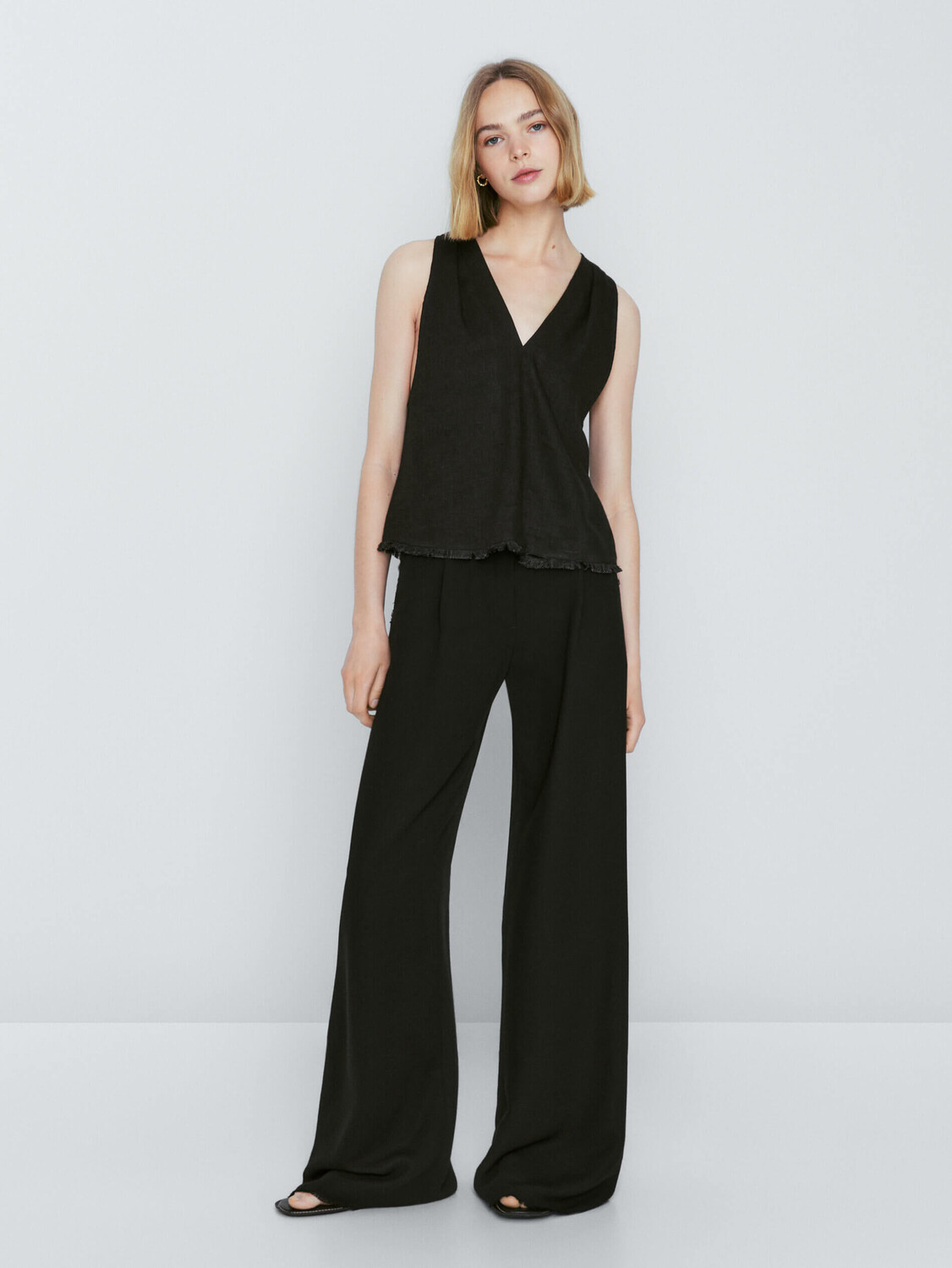 

Топ Massimo Dutti Black Frayed, черный