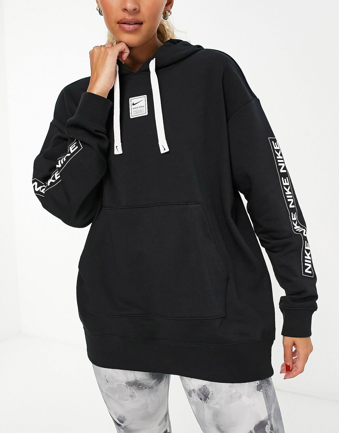 

Черная объемная худи Nike Training Pro GRX Dri-FIT