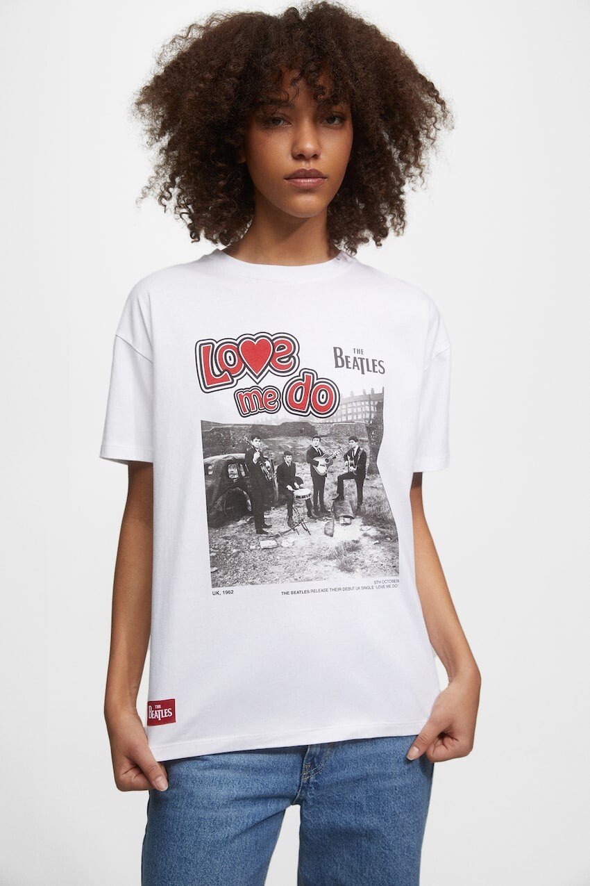 

Футболка The Beatles Love me do Pull&Bear