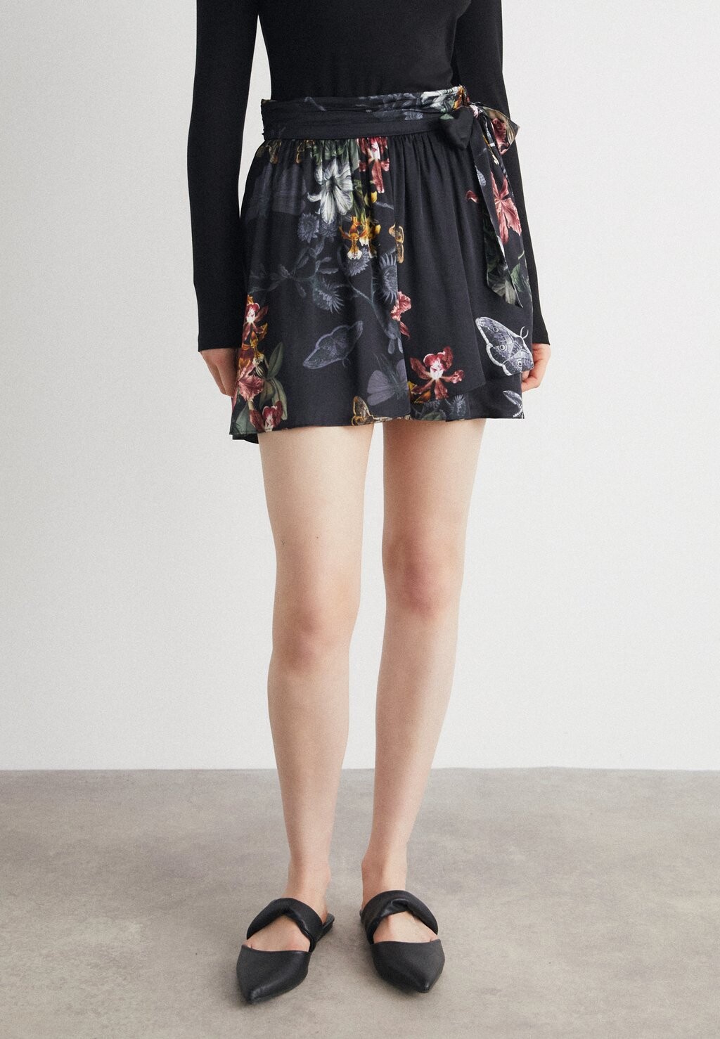 

Юбка А-силуэта MARIA SANIBEL SKIRT AllSaints, черный
