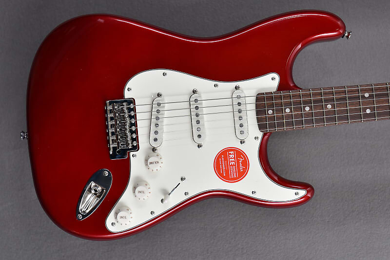 

Classic Vibe 60's Stratocaster - Candy Apple Red Squier