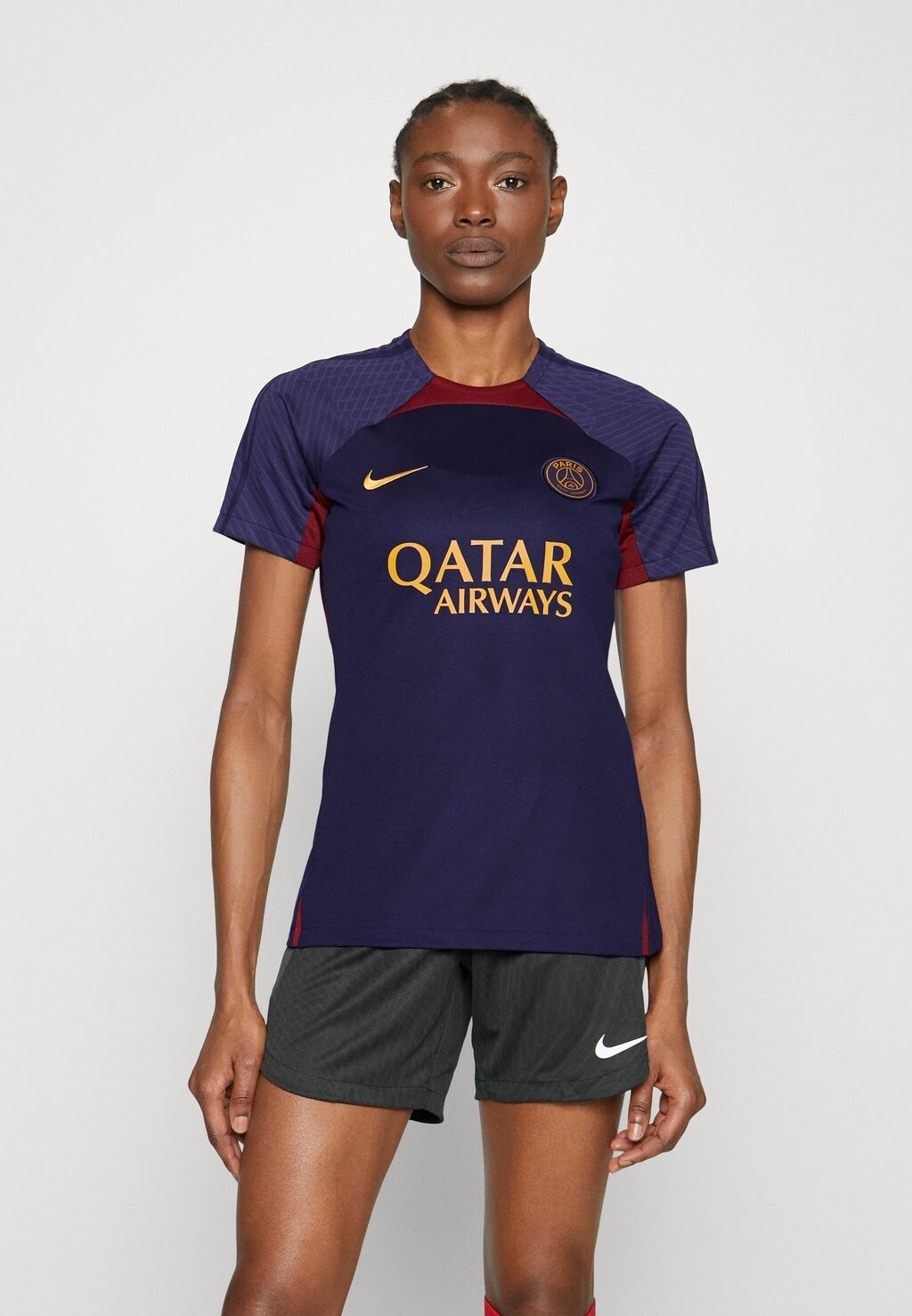 

Футболка Nike, темно-синий