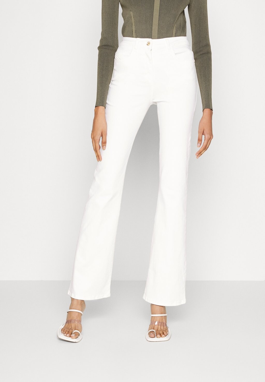 

Джинсы Bootcut БРЮКИ БРЮКИ Patrizia Pepe, белый