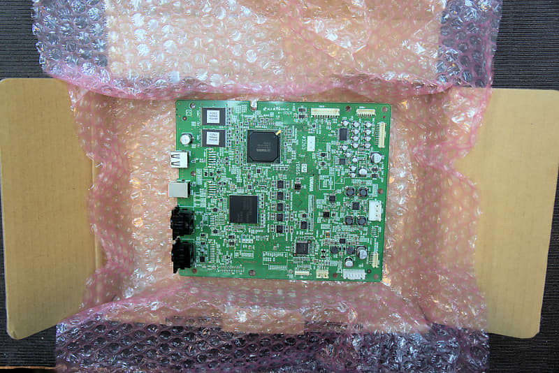 Основная плата ПК Yamaha PSRS 750, номер детали WZ353701, открытая коробка. PSRS 750 main PC board part number WZ353701