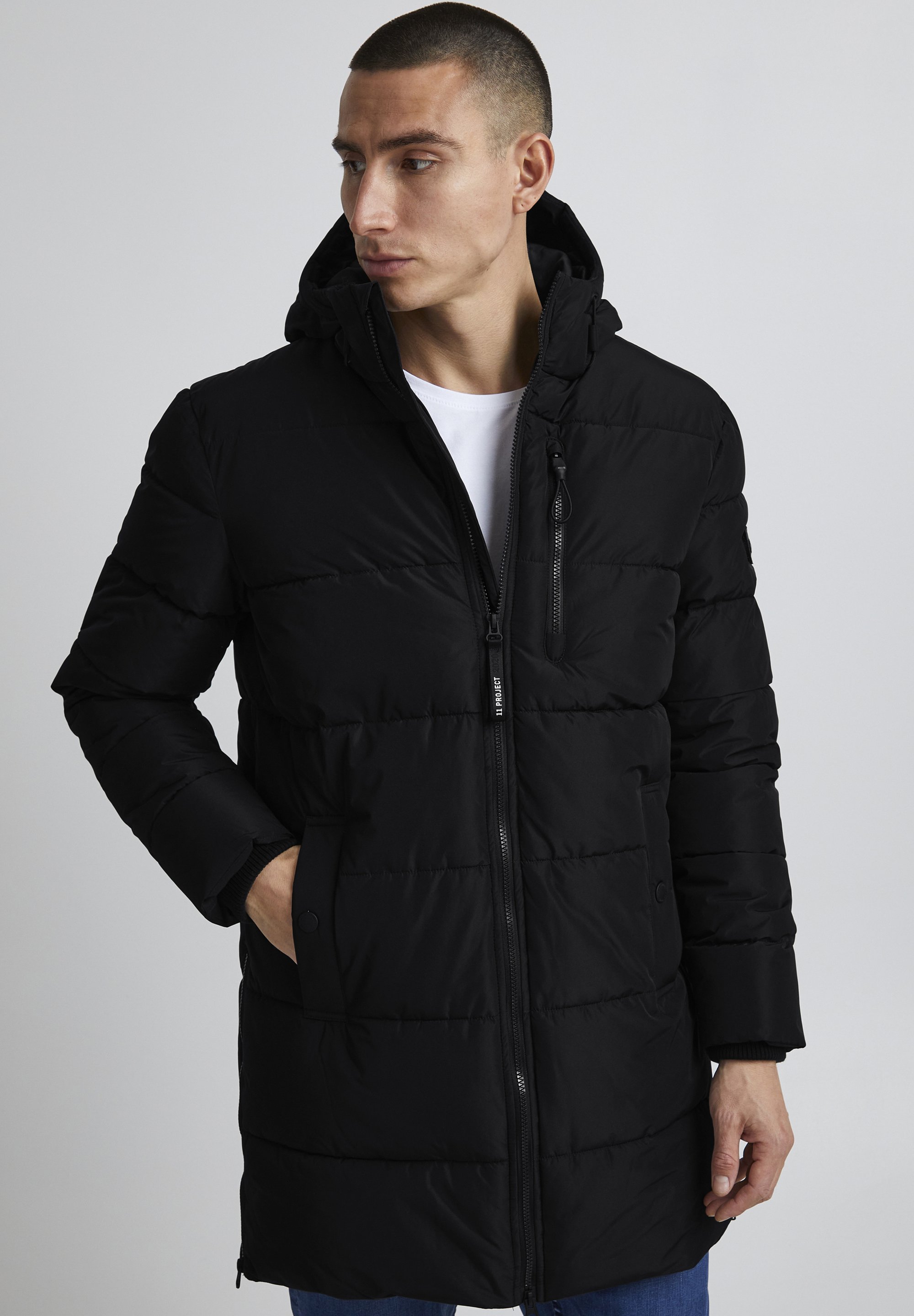 Пальто зимнее 11 Project с двухсторонней молнией, черный фото