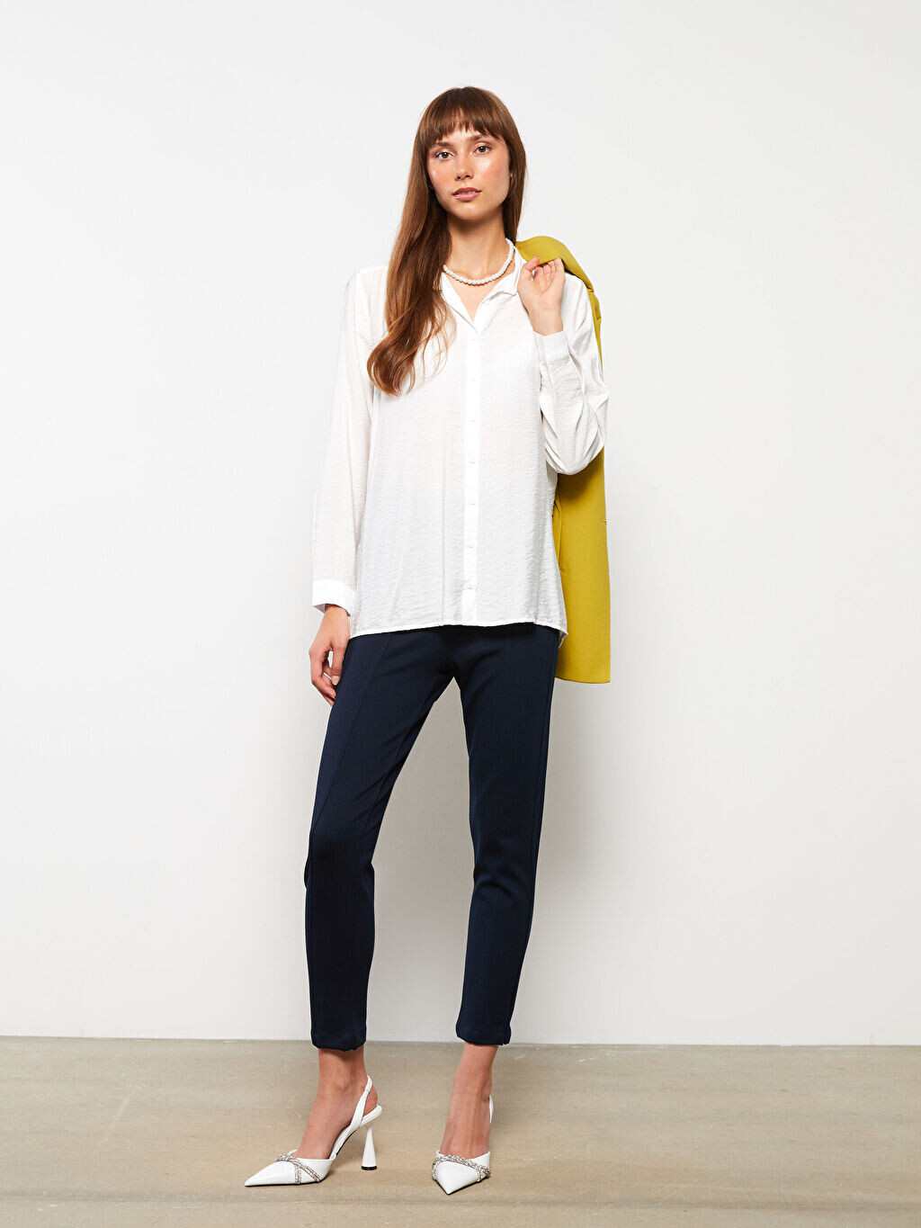 

Прямые женские брюки Slim Fit LC Waikiki Basic, Черный