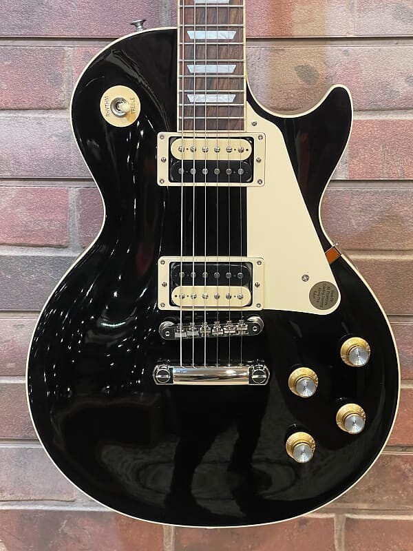

Gibson Les Paul Classic 2022 черный